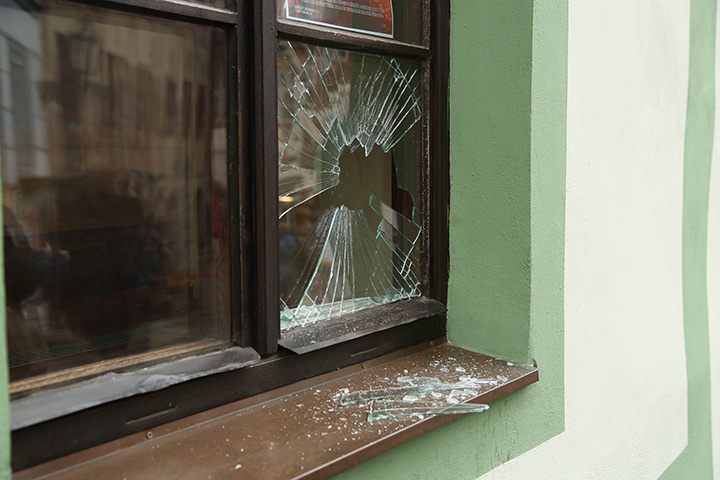 A2B Glass are able to board up broken windows while they are being repaired in Bristol.